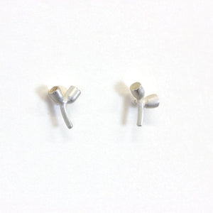 You added <b><u>Hollow Buds Studs</u></b> to your cart.